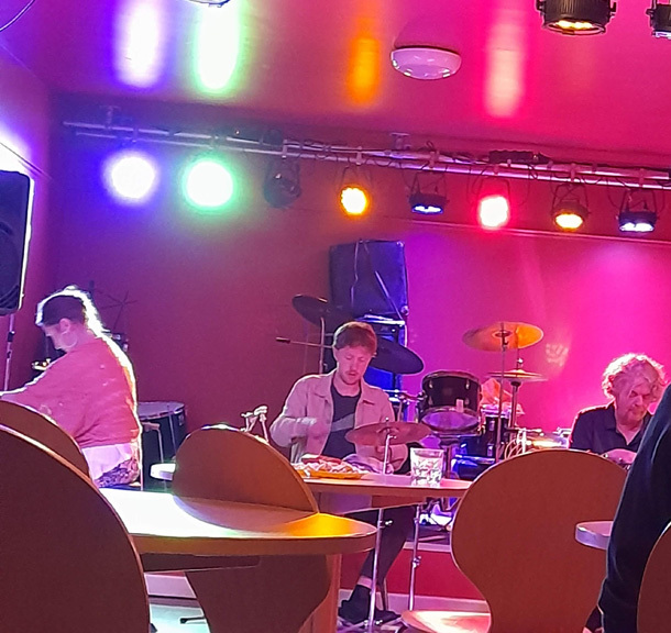 Laura Cole, Emil Karlsen, Phil Durant